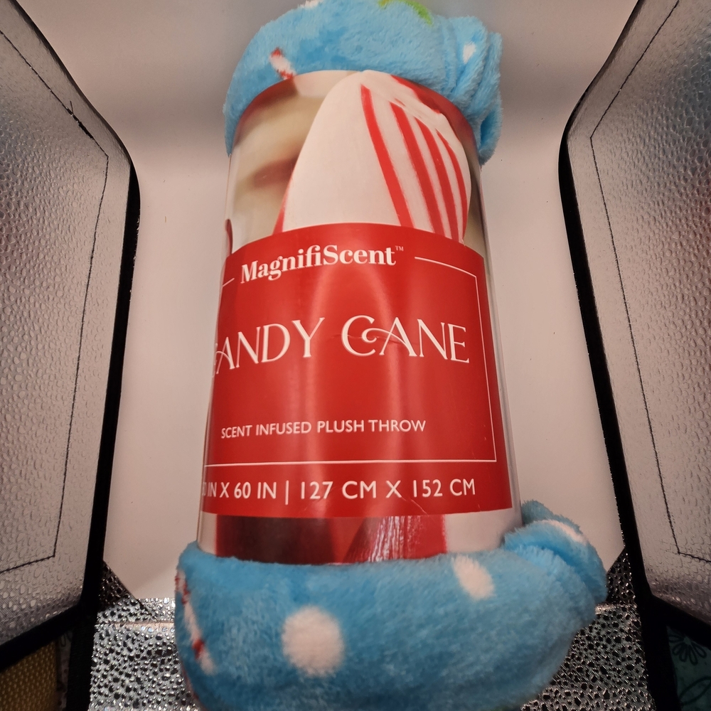 Candy Cane Scent-Infused Plush Throw - Blue